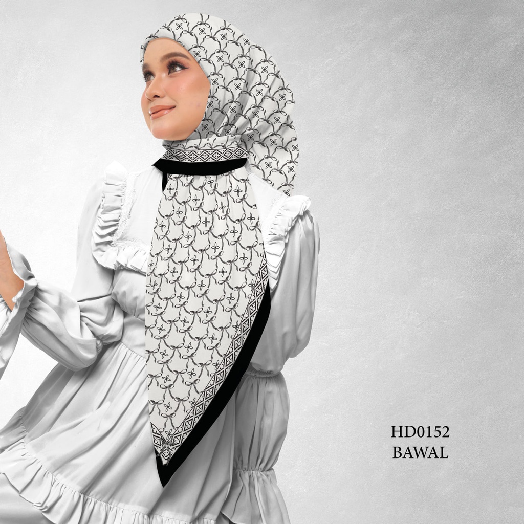 Tudung Bawal (Square Hijab) in HD0152