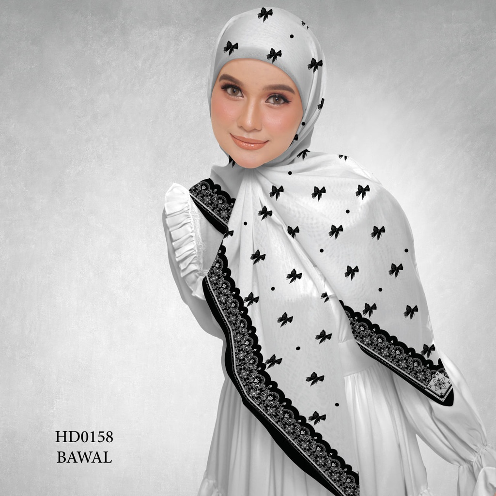 Tudung Bawal (Square Hijab) in HD0158